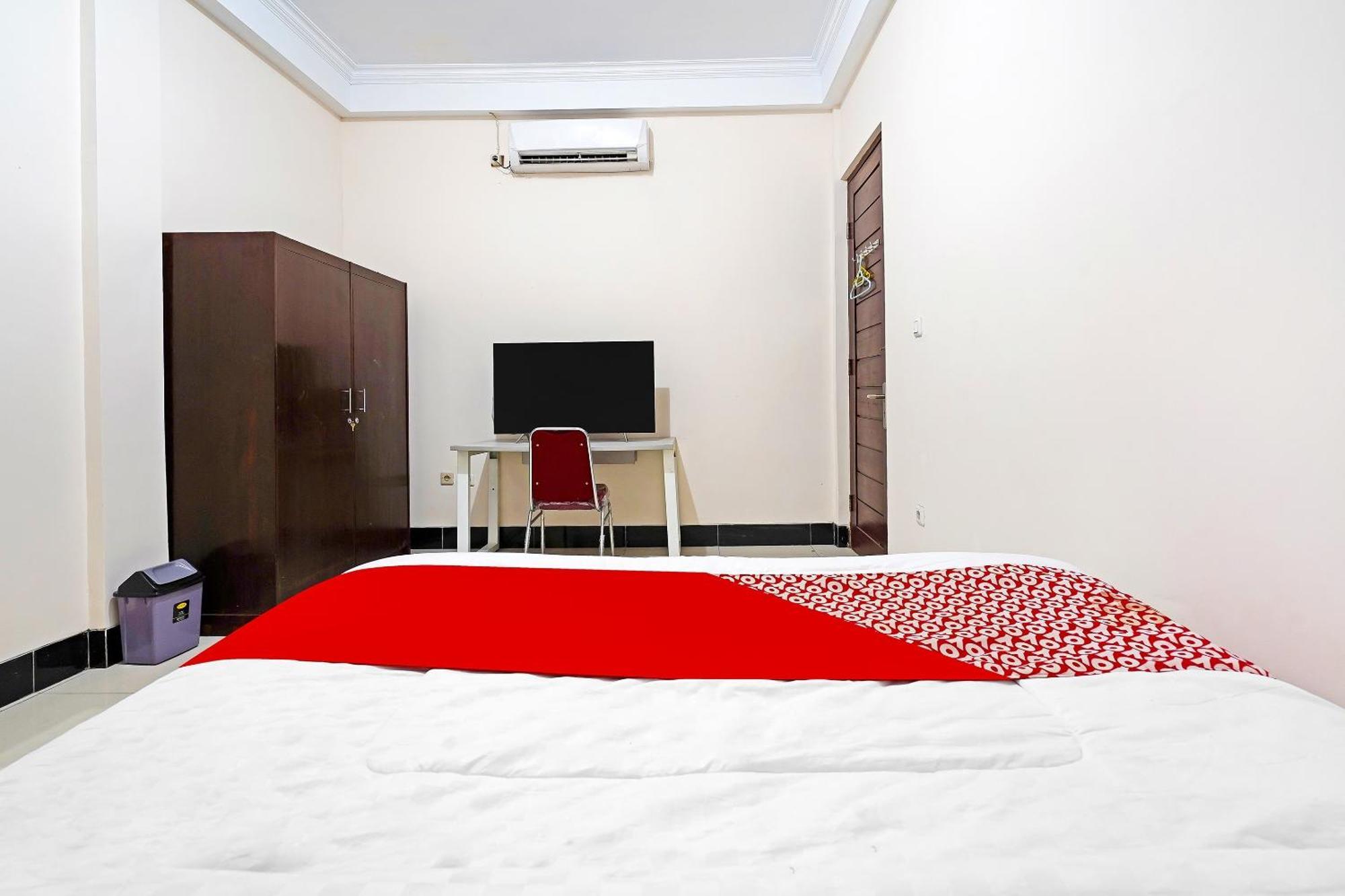 Oyo 91322 Jawara Syariah Bandung