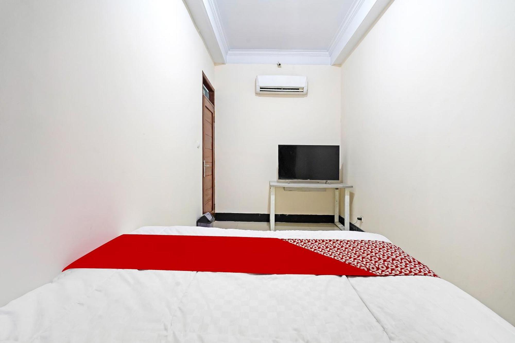 Oyo 91322 Jawara Syariah Hotel 2*