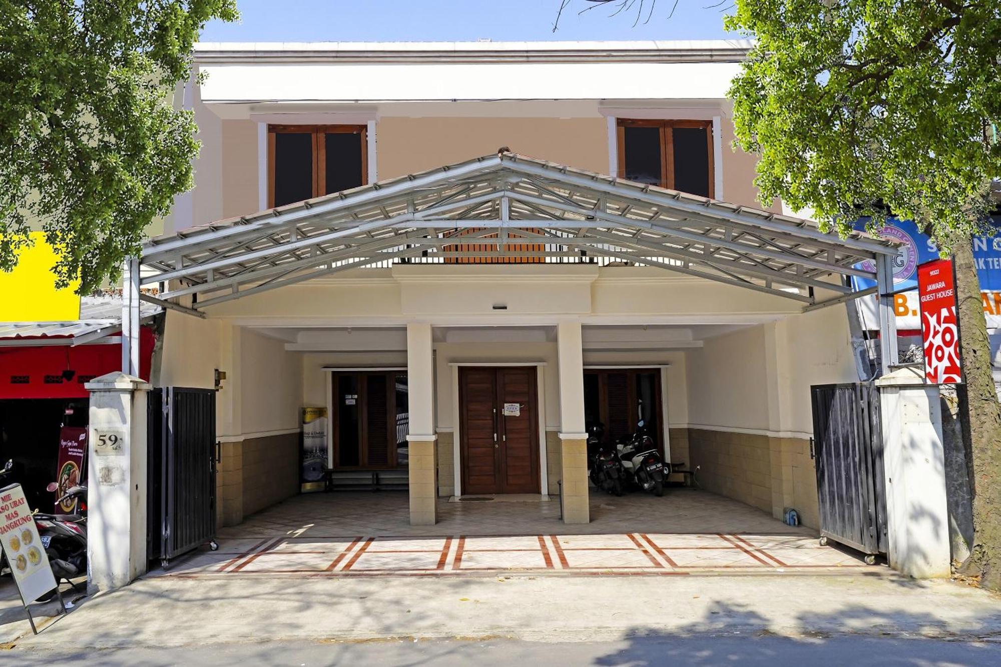 Oyo 91322 Jawara Syariah